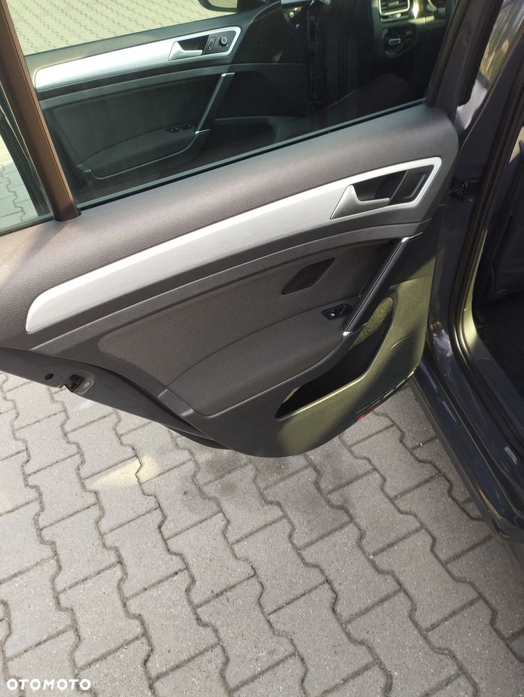 Volkswagen Golf 1.6 BlueTDI DSG Cup - 11