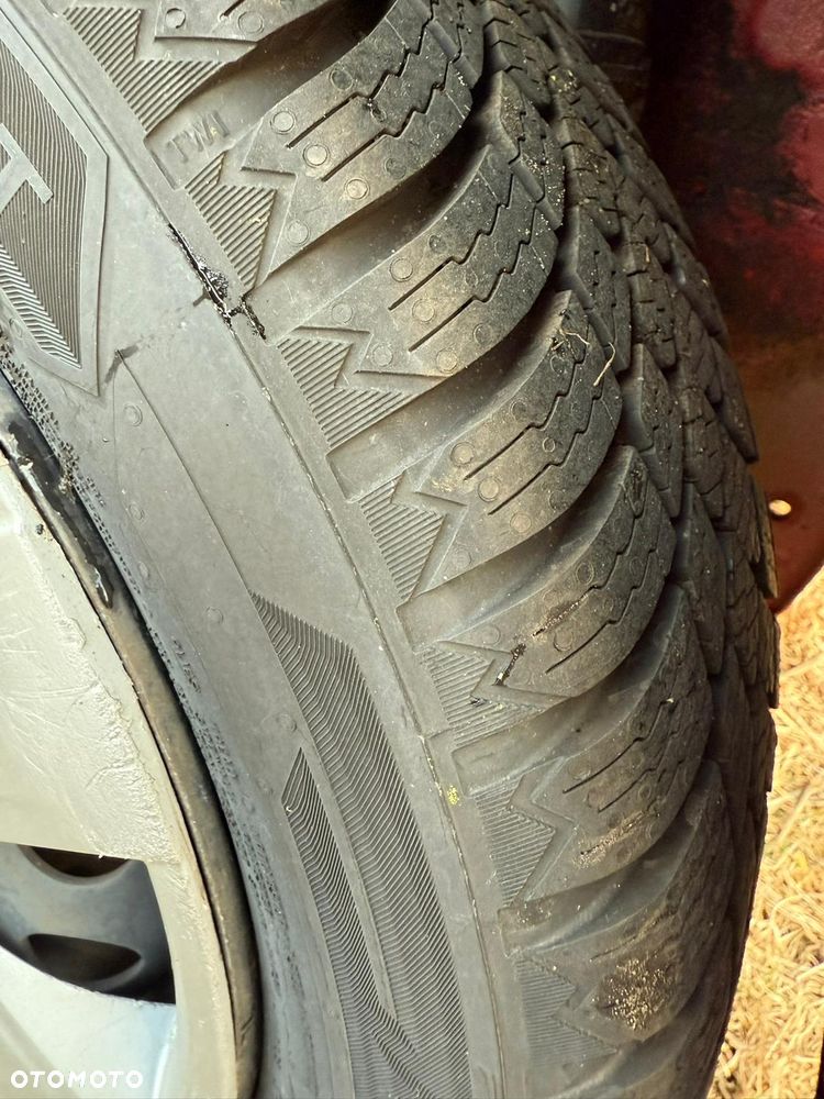 Peugeot 107 70 Filou - 26