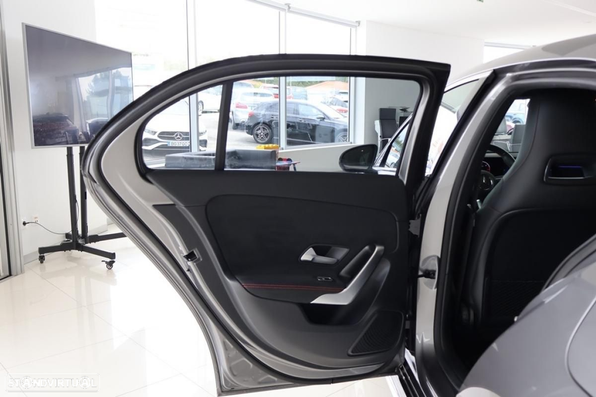 Mercedes-Benz A 200 d AMG Line Aut. - 25
