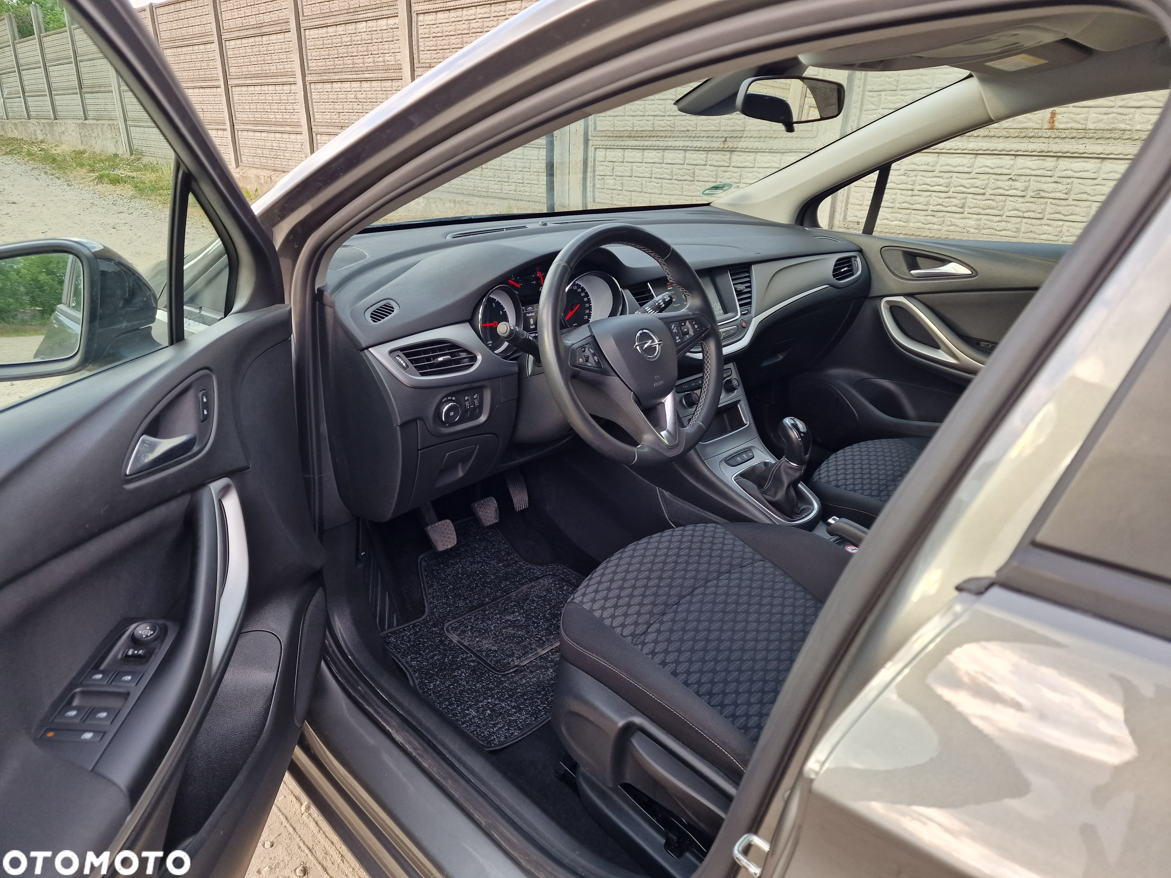 Opel Astra Sports Tourer 1.2 Turbo - 7