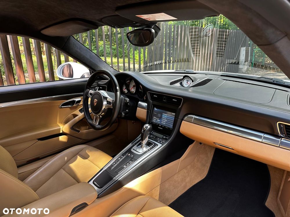 Porsche 911 Carrera S PDK - 10