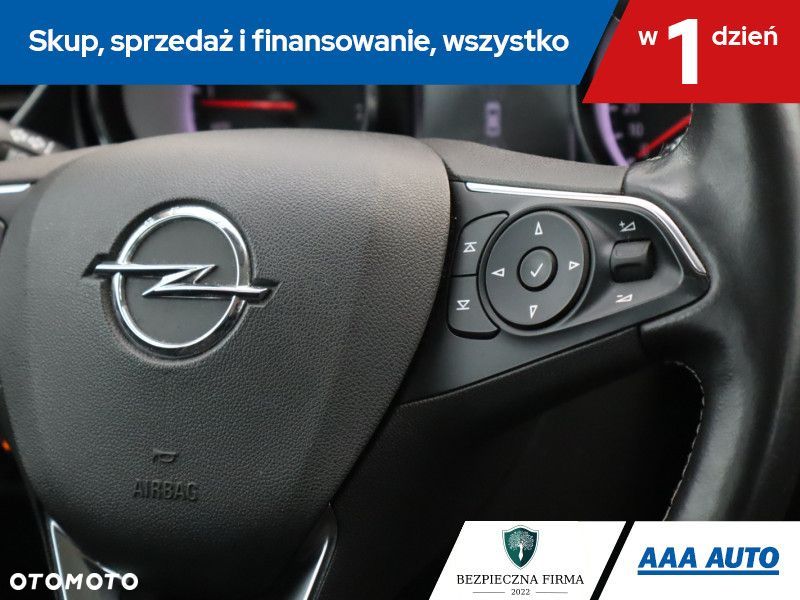 Opel Insignia - 18