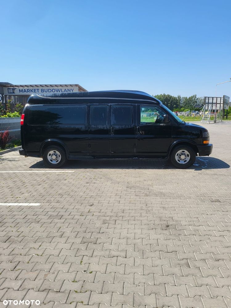 Chevrolet Express - 5