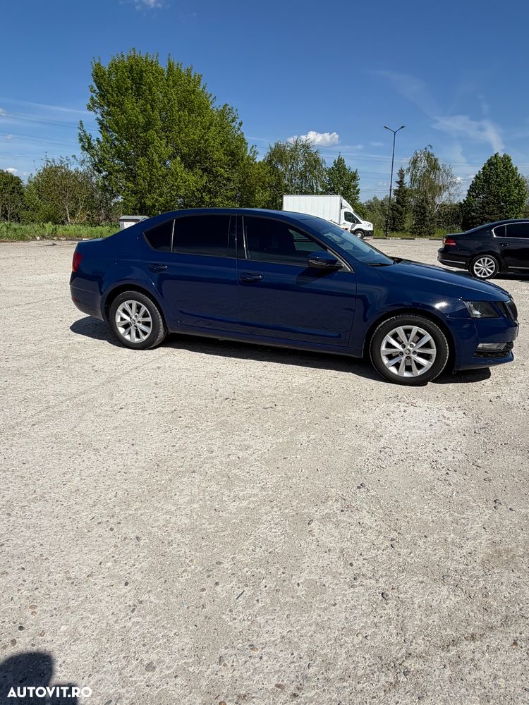 Skoda Octavia 1.6 TDI ELEGANCE - 1