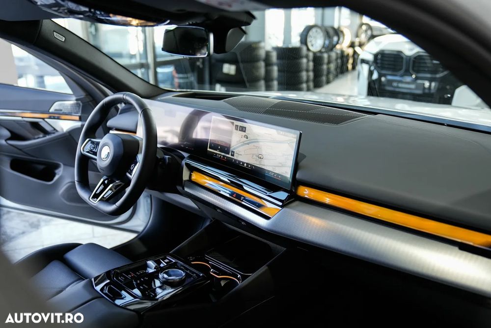 BMW Seria 5 520i Aut. - 11