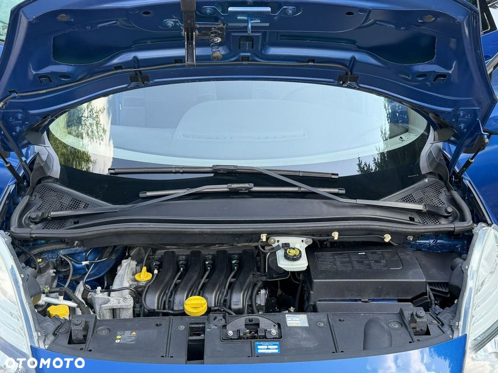 Renault Scenic - 24