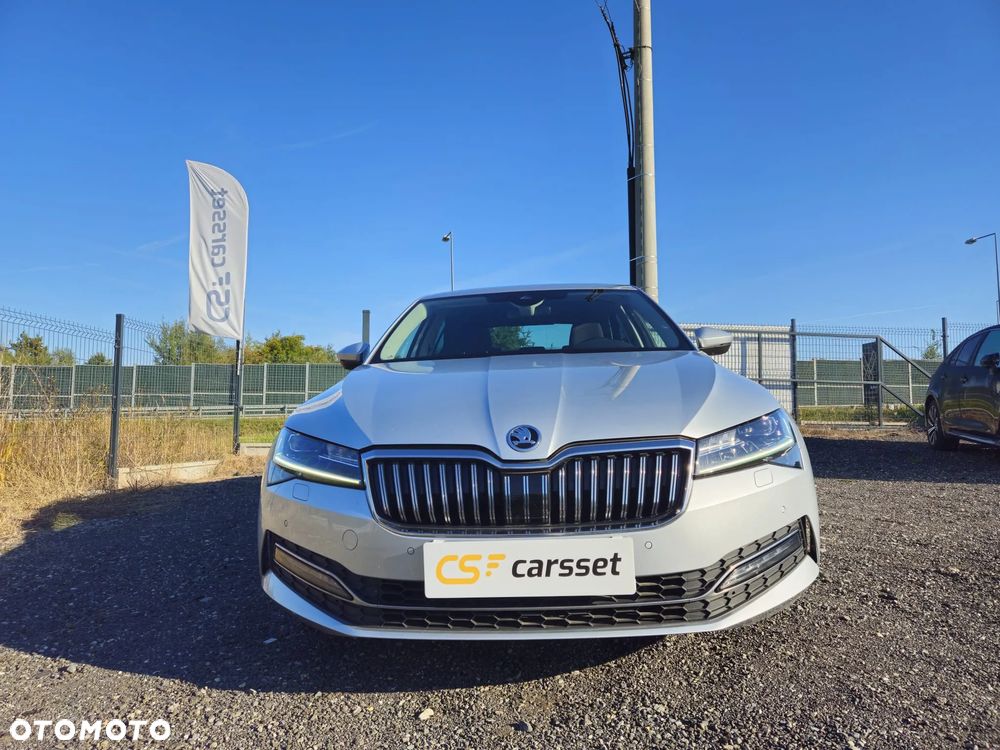 Skoda Superb 2.0 TDI SCR 4x4 Style DSG - 3
