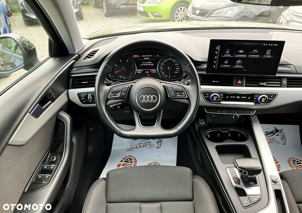 Audi A4 Limousine - 11
