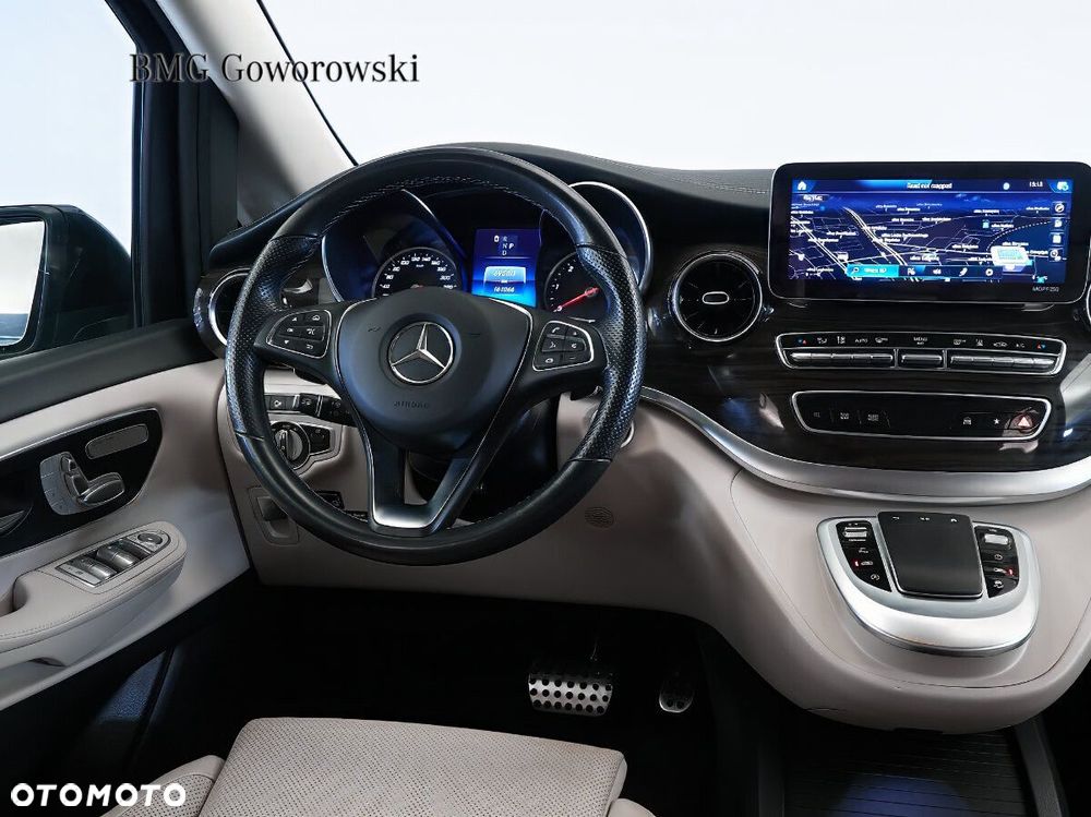 Mercedes-Benz Klasa V - 11