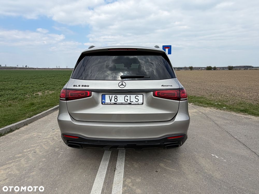 Mercedes-Benz GLS - 7