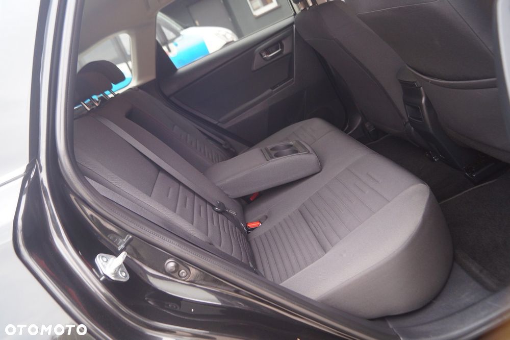 Toyota Auris 1.6 D-4D Executive - 26