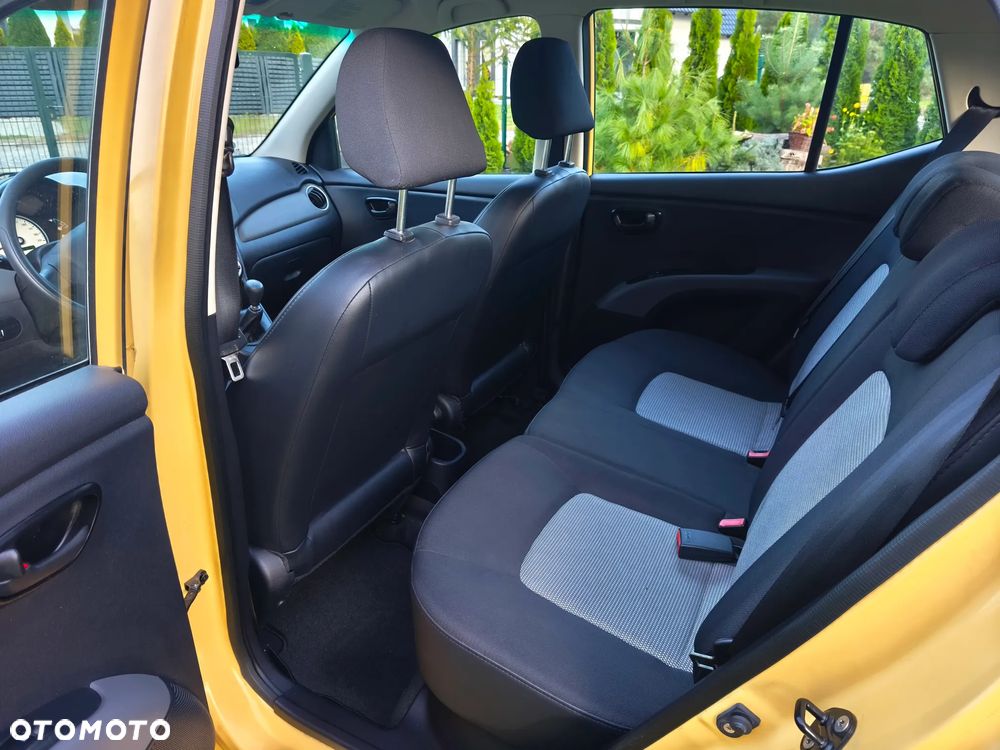 Hyundai i10 - 24