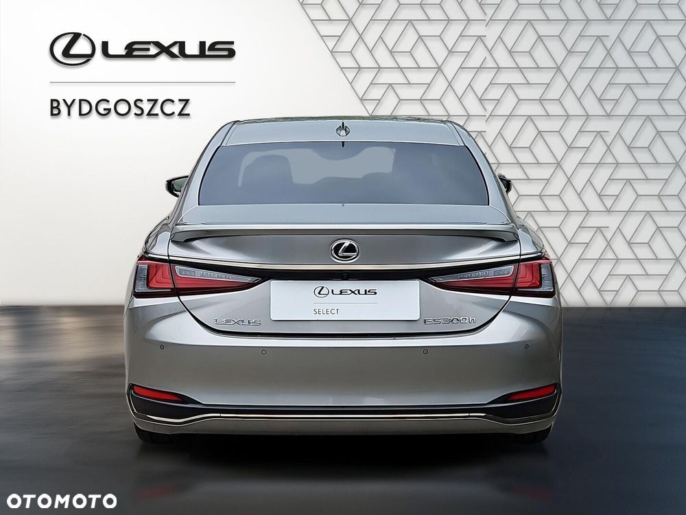 Lexus ES 300h F Sport Design - 5