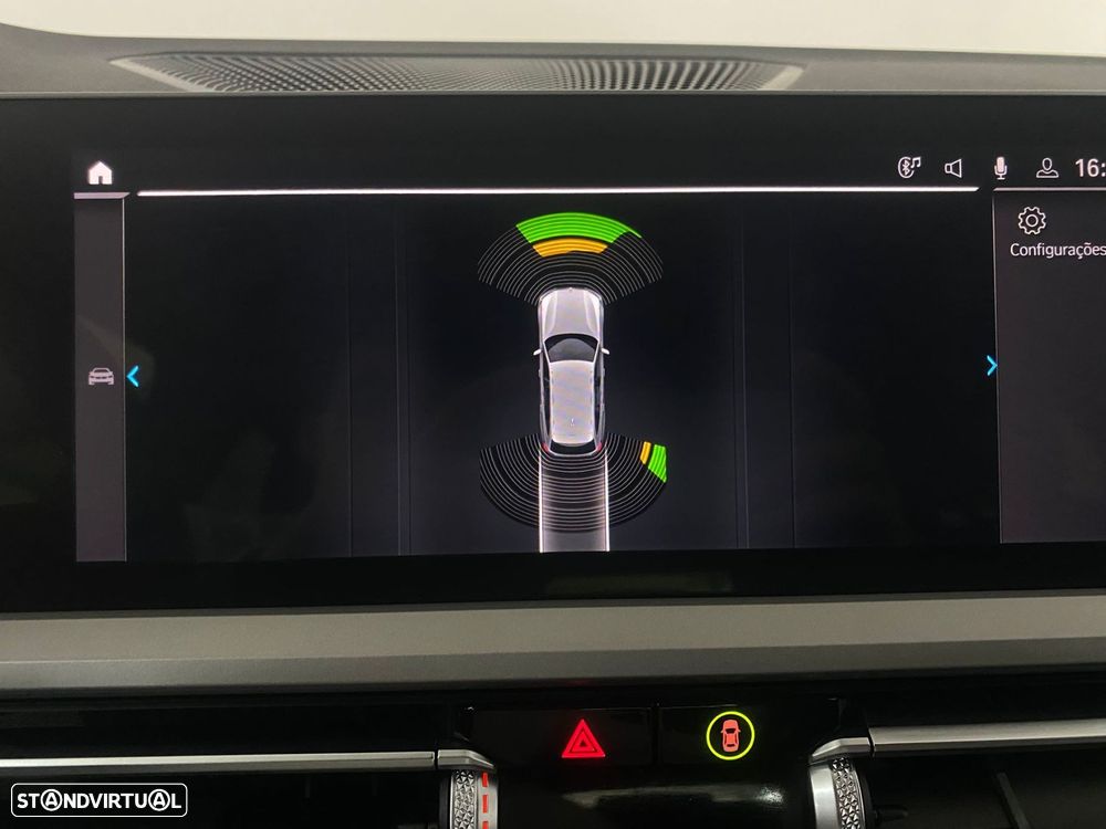 BMW 320 e Touring Corporate Edition Auto - 36