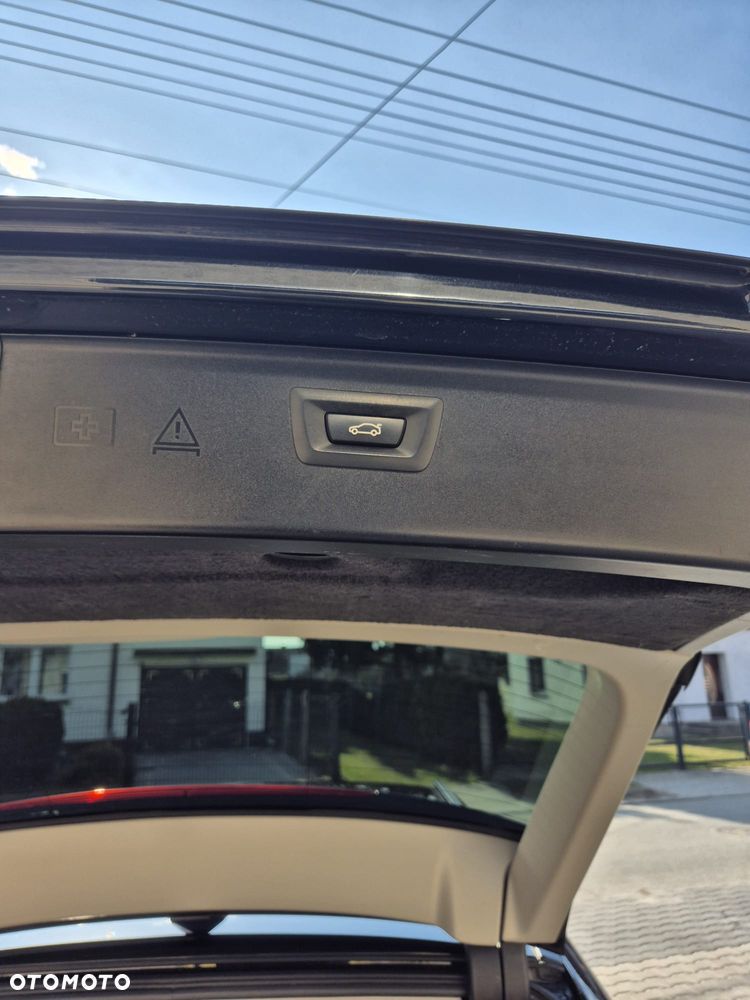 BMW Seria 5 520d xDrive Luxury Line - 17