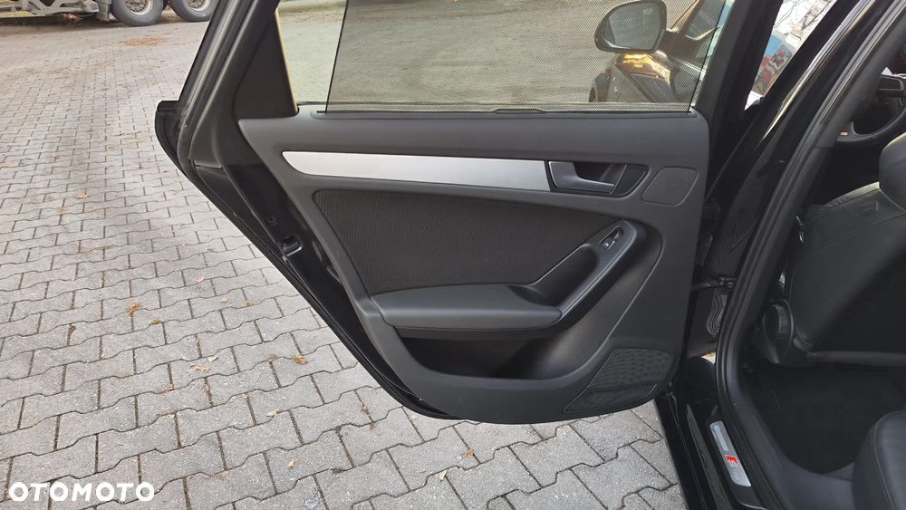 Audi A4 Avant 2.0 TDI DPF S line Sportpaket (plus) - 19