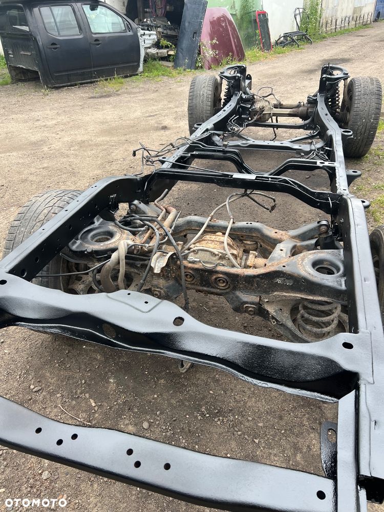 Rama Nissan pathfinder r51 goła lub z osprzętem