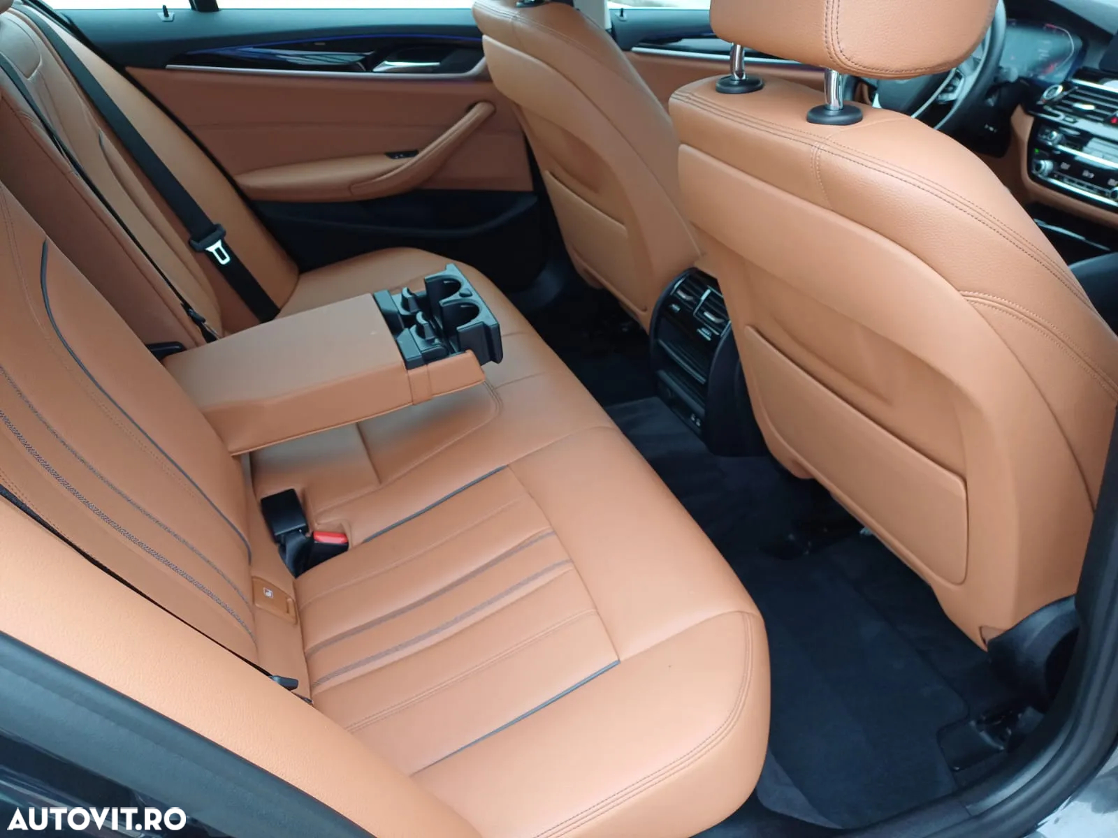 BMW Seria 5 518d AT - 12