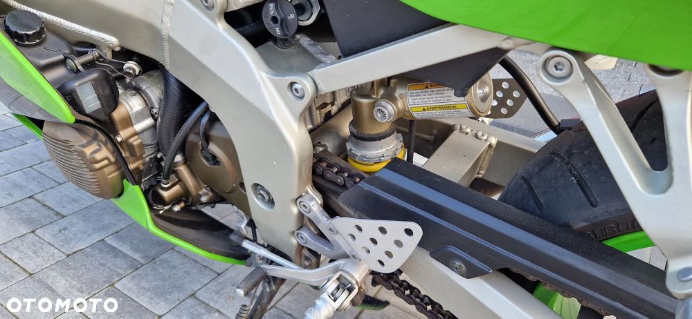 Kawasaki ZXR - 10