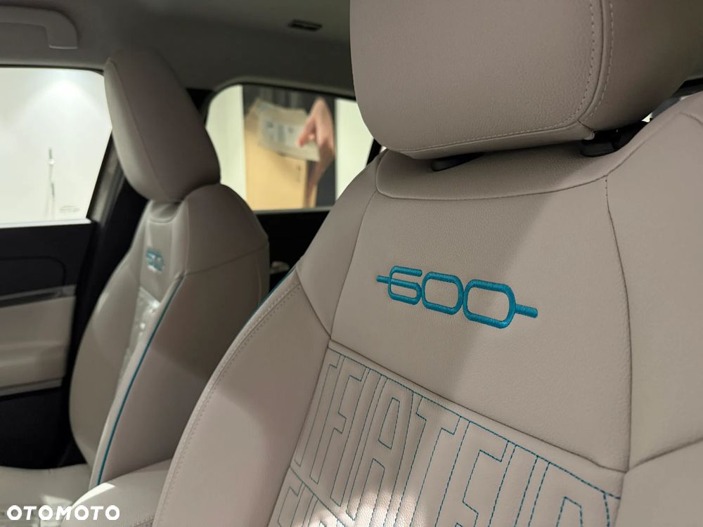 Fiat 600 1.2 Turbo La Prima eDCT - 18