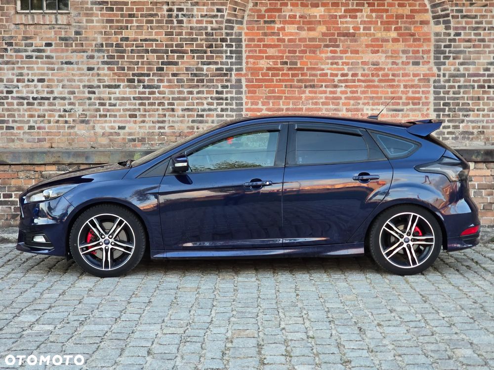 Ford Focus 2.0 EcoBoost ST - 4