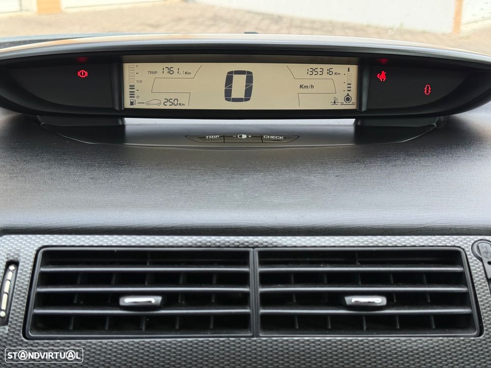 Citroën C4 1.4 16V VTR Pack - 24