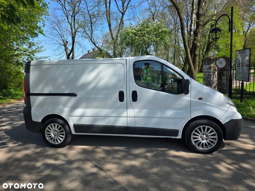Opel Vivaro - 5