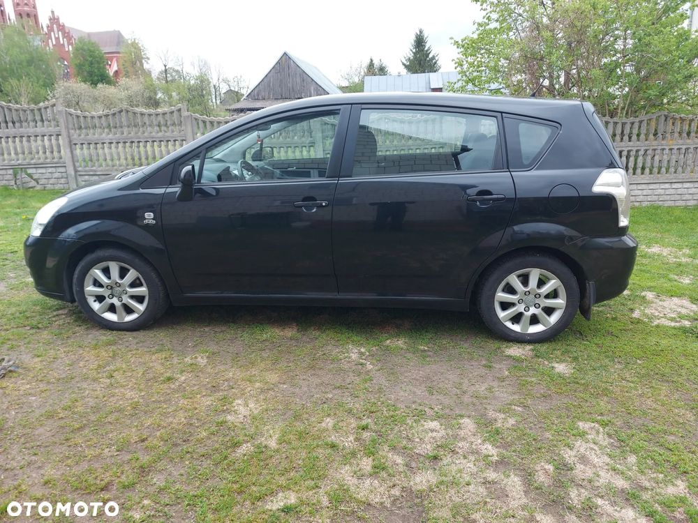 Toyota Corolla Verso 2.0 D-4D - 1