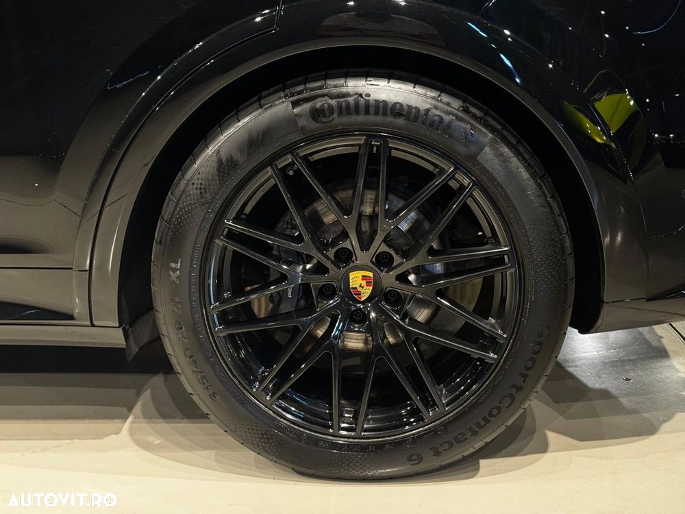 Porsche Cayenne Coupe - 11