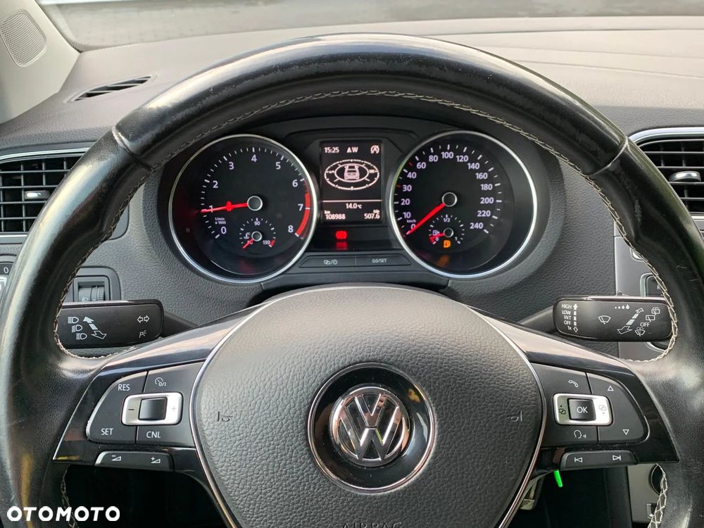 Volkswagen Polo 1.2 TSI Blue Motion Technology Lounge - 11