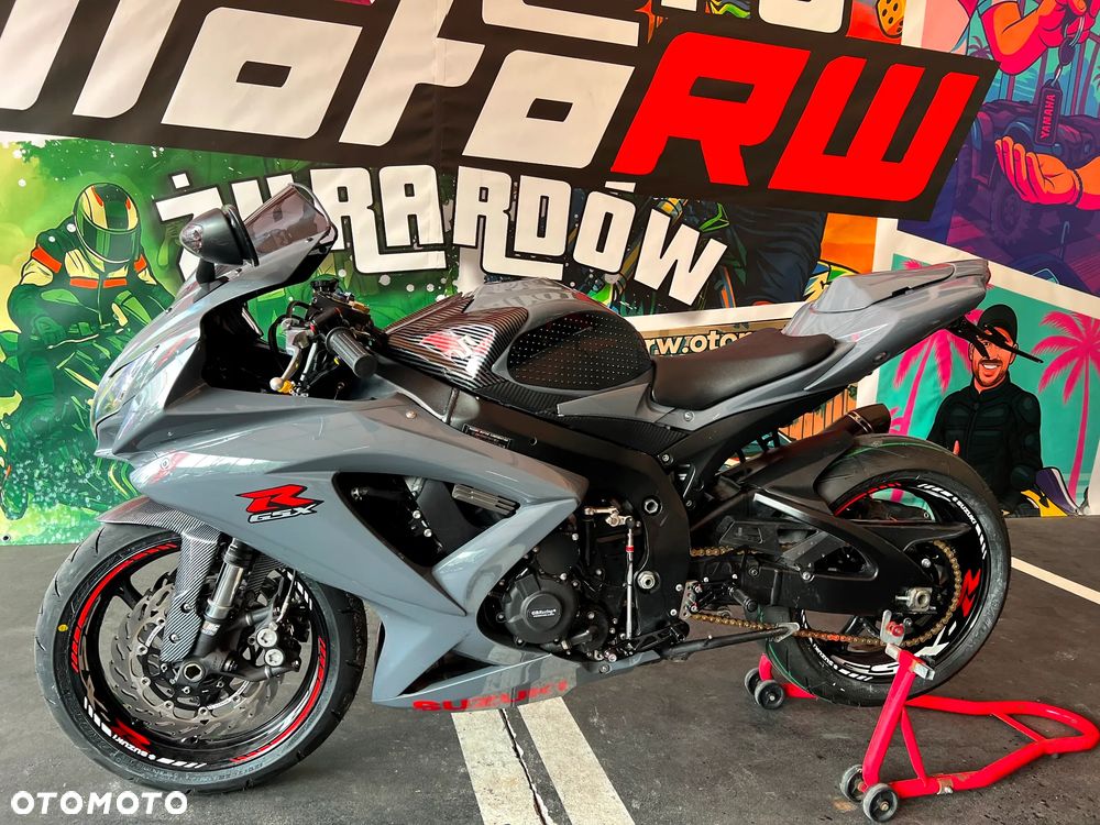 Suzuki GSX-R - 3
