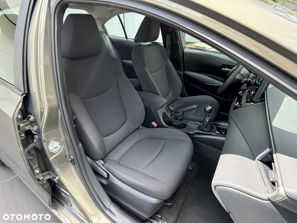 Toyota Corolla 1.5 Active - 18