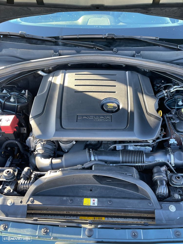 Jaguar F-Pace 2.0 i4D R-Sport - 12