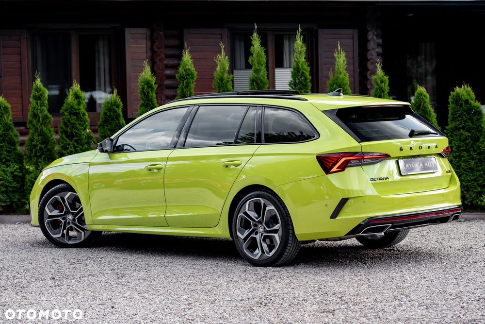 Skoda Octavia 2.0 TDI DSG 4x4 RS - 10