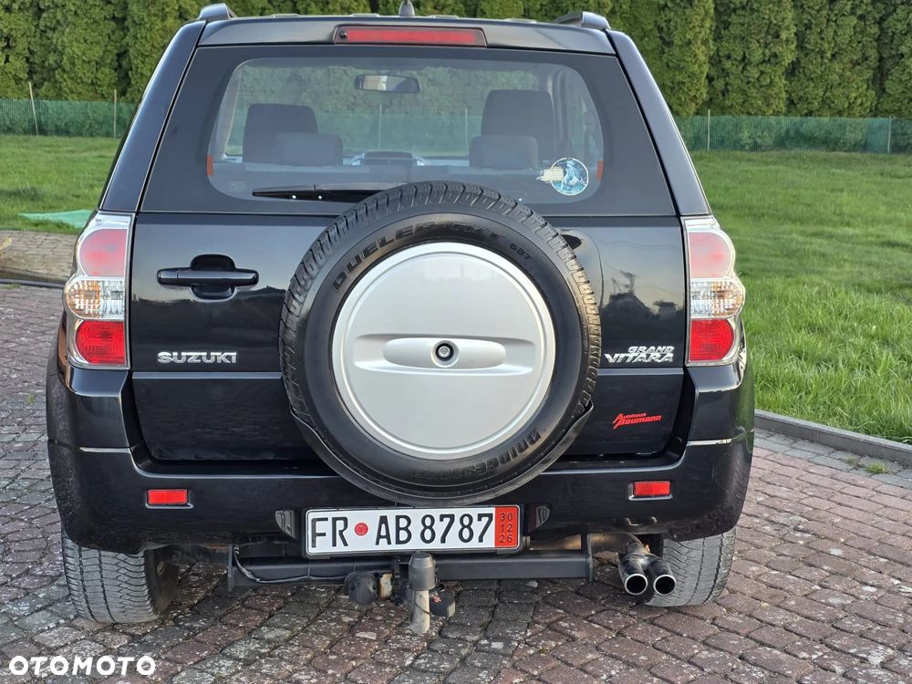 Suzuki Grand Vitara 1.6 Black&White - 16