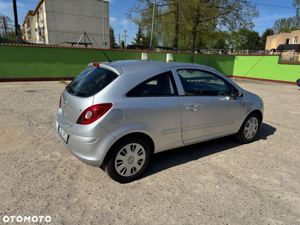 Opel Corsa - 4