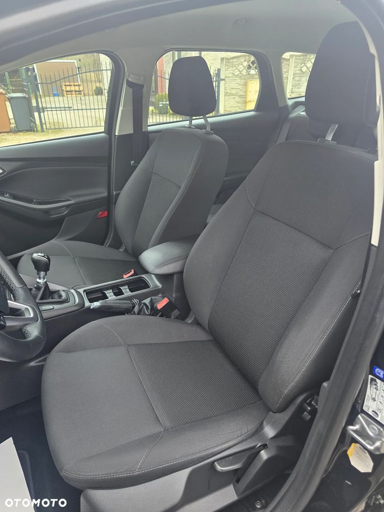 Ford Focus 1.5 EcoBoost STart-Stopp-System TITANIUM - 20