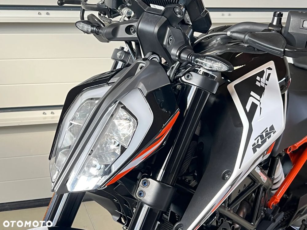 KTM Duke 125 - 12
