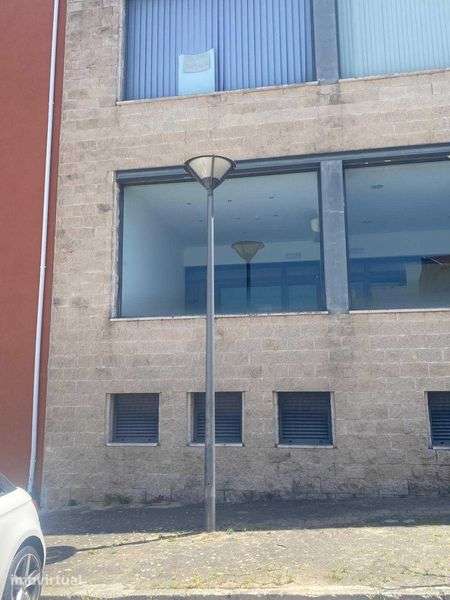 Loja para rendar no centro de Abrantes - Grande imagem: 2/4