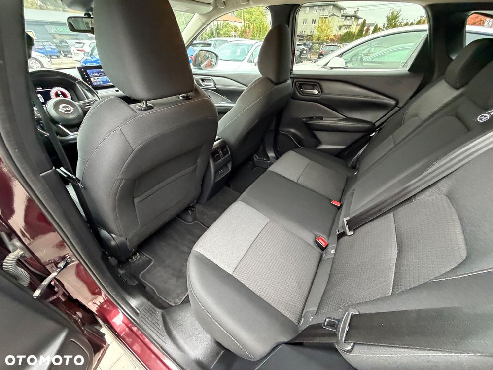 Nissan Qashqai 1.3 DIG-T mHEV N-Connecta - 28