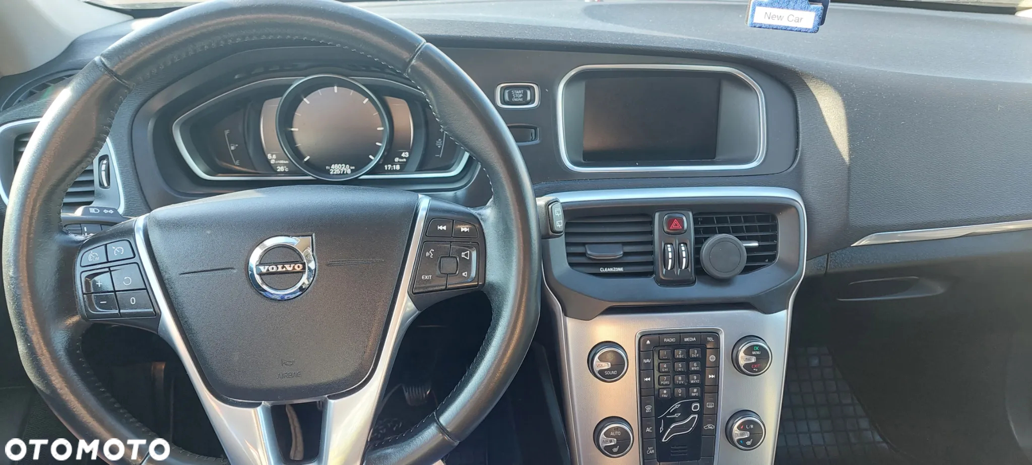 Volvo V40 D3 Momentum - 11