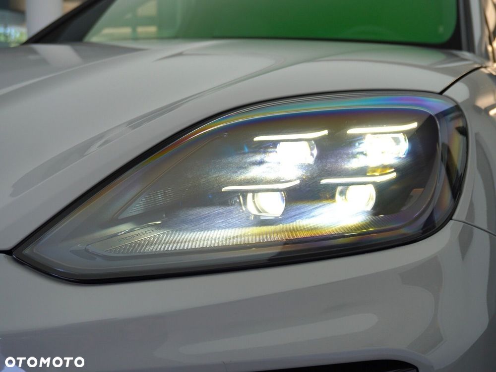 Porsche Cayenne E-Hybrid PHEV Black Edition - 10