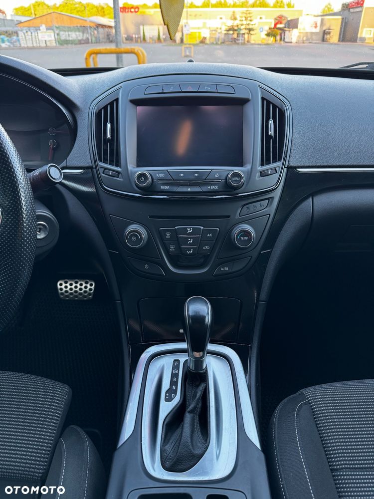 Opel Insignia - 15
