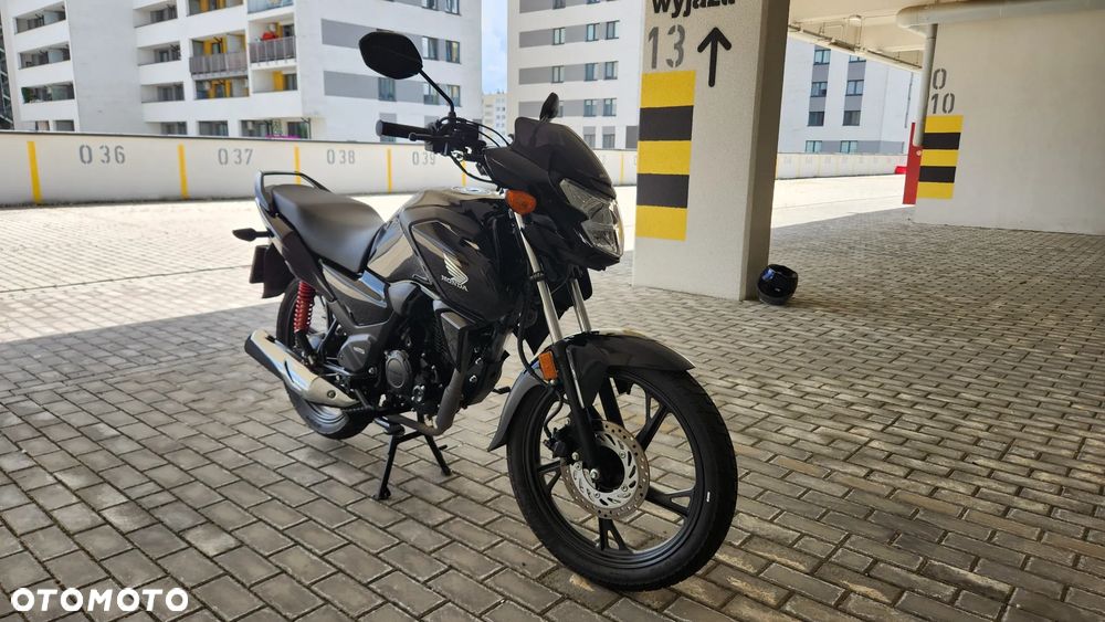 Honda CBF - 3