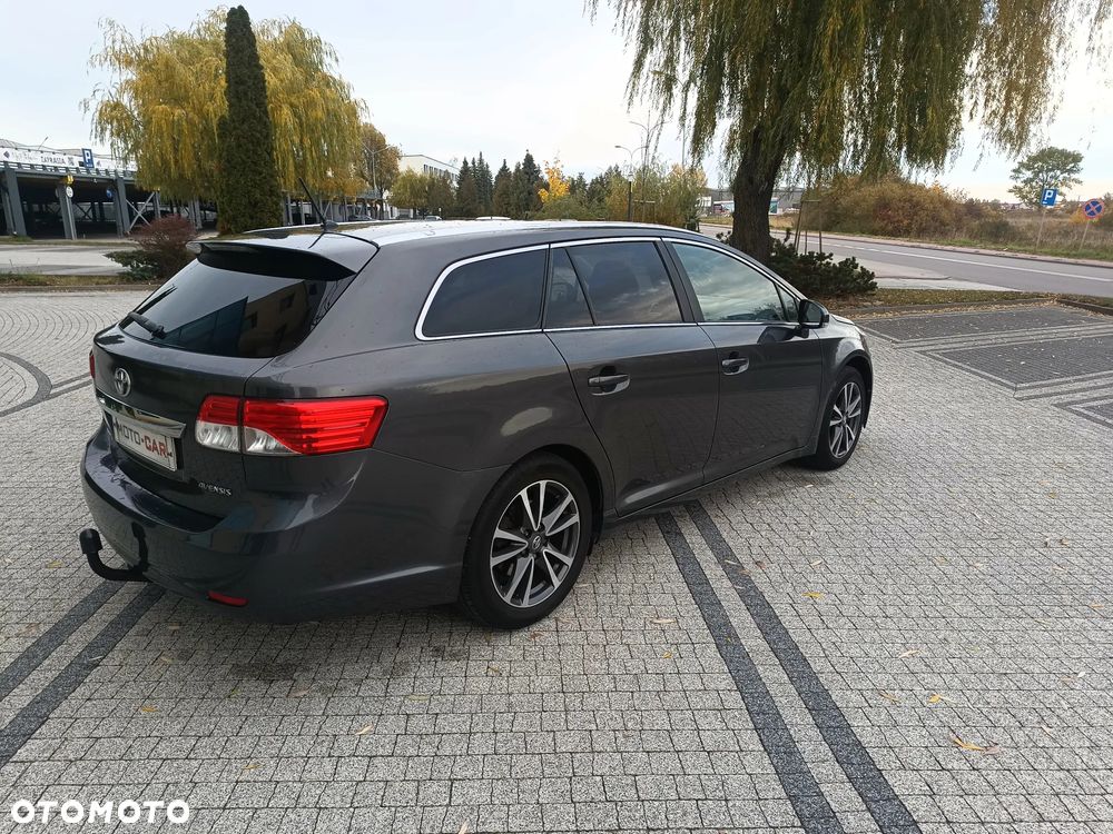 Toyota Avensis 1.8 Edition (2014) - 6