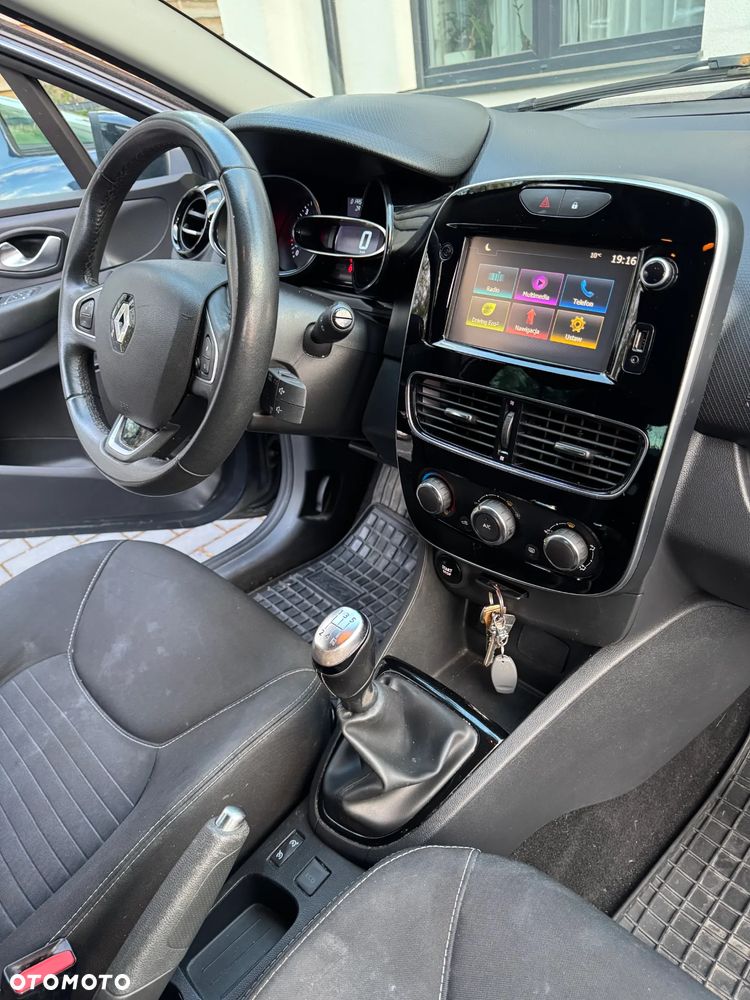 Renault Clio - 7