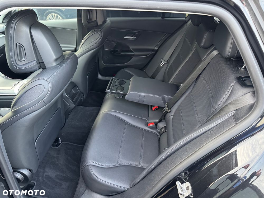 Mercedes-Benz Klasa C 220 d mHEV Avantgarde - 28