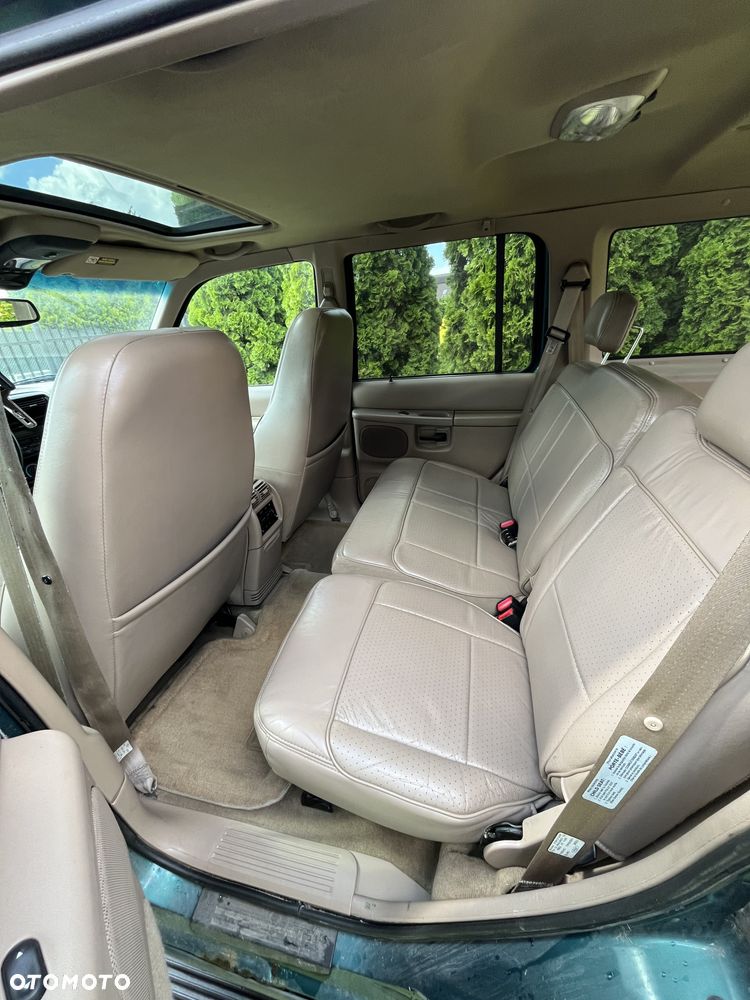 Ford Explorer 4.0 - 6