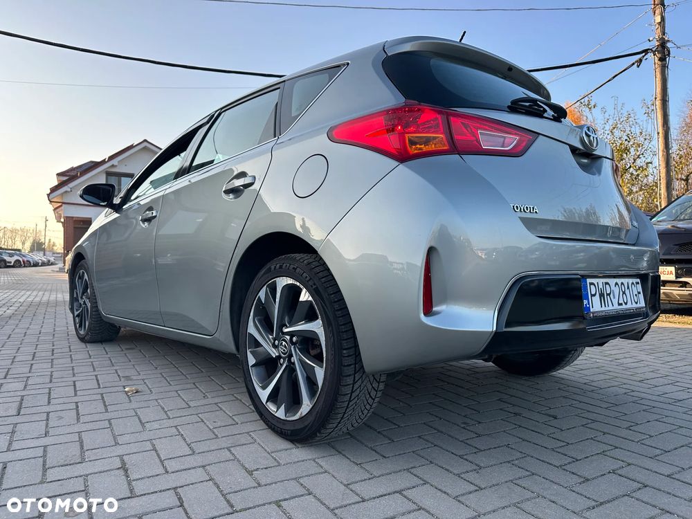 Toyota Auris - 33