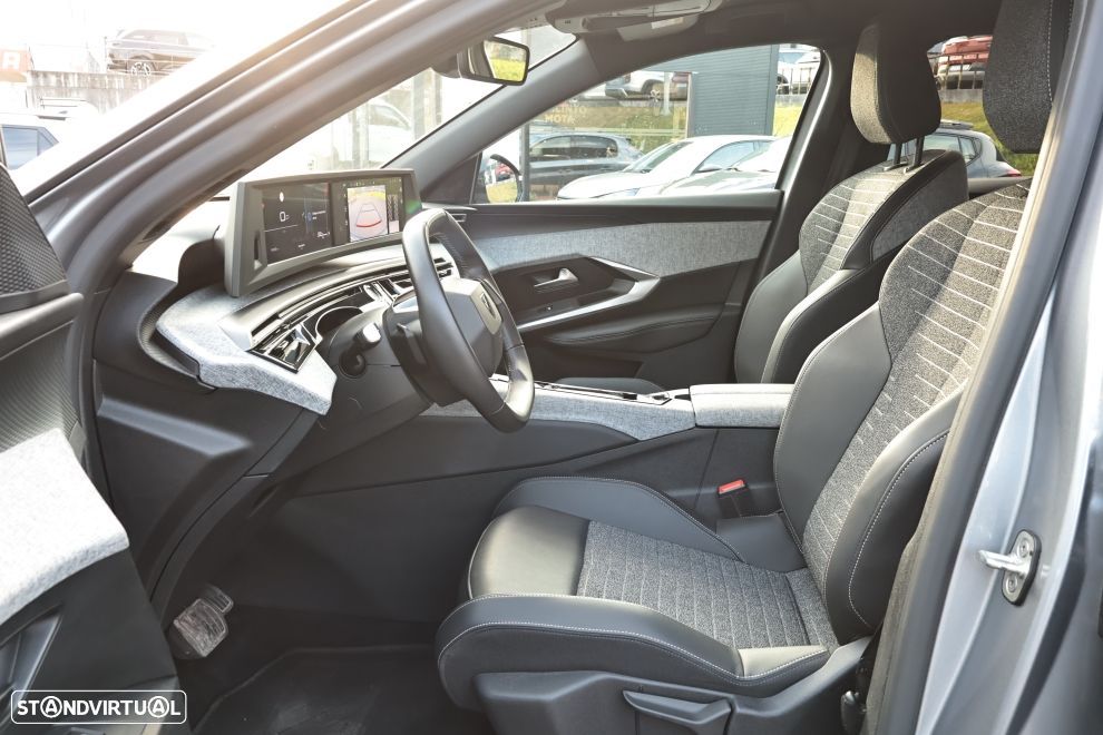 Peugeot 3008 1.2 Hybrid Allure e-DCS6 - 15